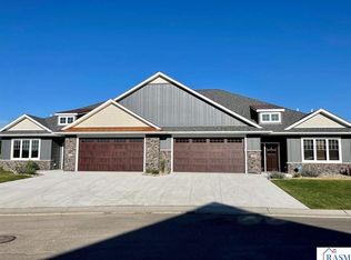 408 Fontaine Trl, Mankato, MN 56001