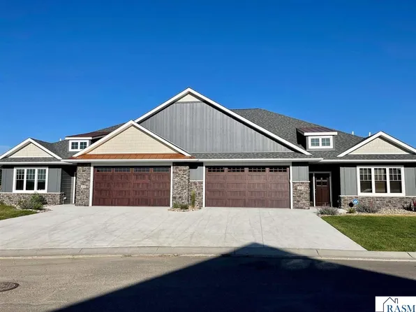 408 Fontaine Trl, Mankato, MN 56001