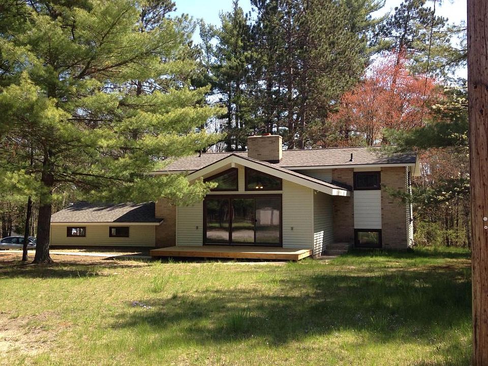 1st image of 107 East Dr