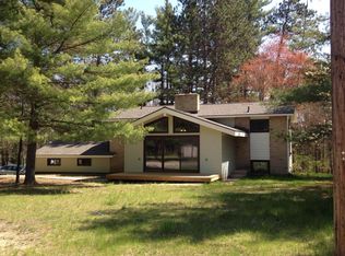 107 East Dr, Grayling, MI 49738