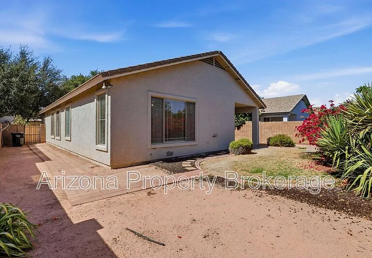 3498 E Bruce Ave — Photo 32