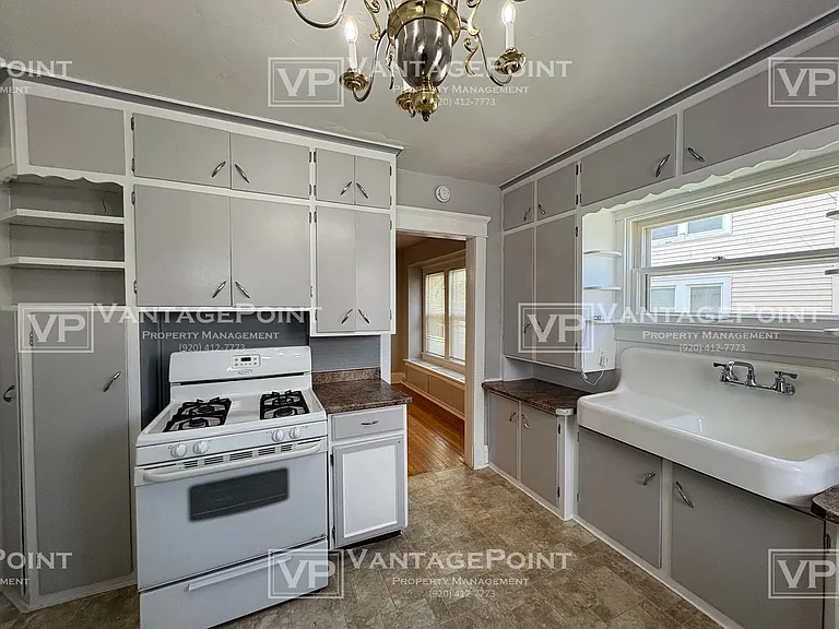 330 S Quincy St #1 — Photo 2