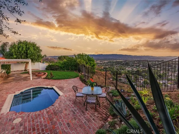27403 Garza Dr, Santa Clarita, CA 91350