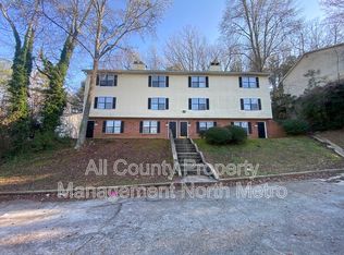 3054 Destin Cir, Snellville, GA 30078