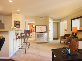 5208 Patterson Place Ln APT 103, Saint Louis, MO 63129