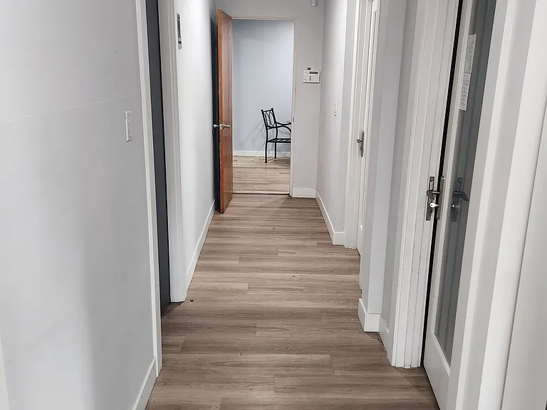 18708 Bothell Way NE — Photo 1