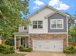 1842 Landstrom Ln, Fuquay Varina, NC 27526