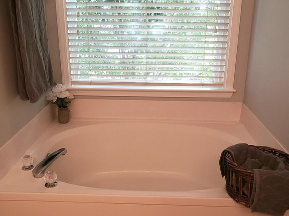 Garden Tub