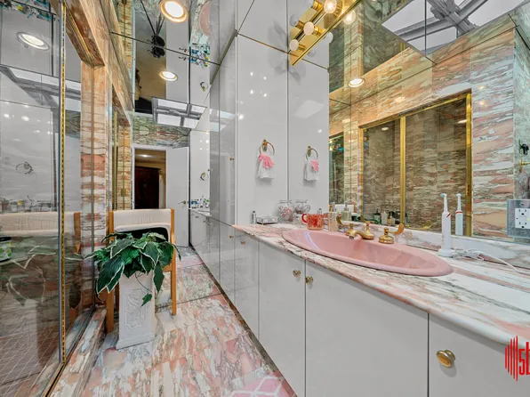 2346 Bergen Avenue image 25 of 29