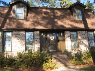 1158 Evelyn Ln, Lilburn, GA 30047