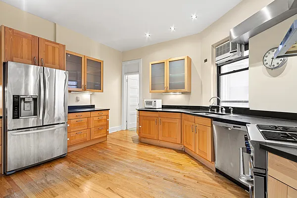 Rented by Corcoran | media 16