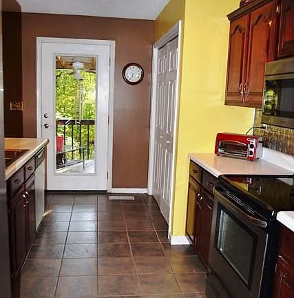 Stepsaver kitchen to deck