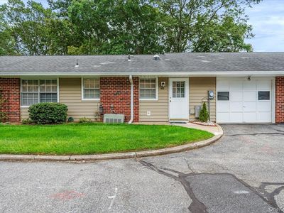 48 Trent Court #B, Ridge, NY, 11961
