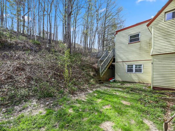 50 Gallup St, North Adams, MA 01247