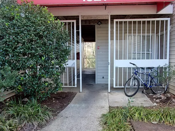 1521 Graduate Ln APT 102, Raleigh, NC 27606