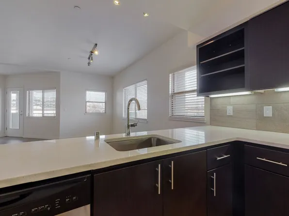 Platinum Luxury Apartment's