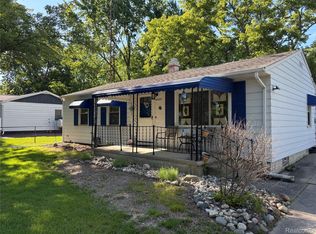 6405 Springdale Blvd, Grand Blanc, MI 48439