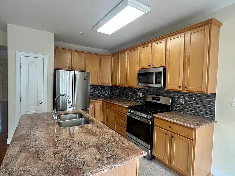 22106 Fair Garden Ln — Photo 25
