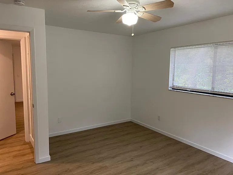 741 Owasso St — Photo 11