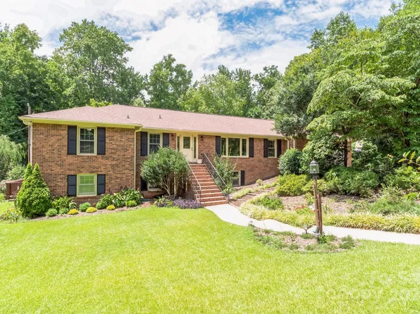 7327 Leesburg Rd, Charlotte, NC 28215