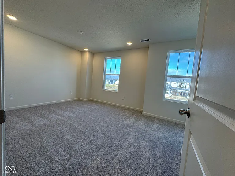 6837 Bridle Oaks Ct — Photo 19