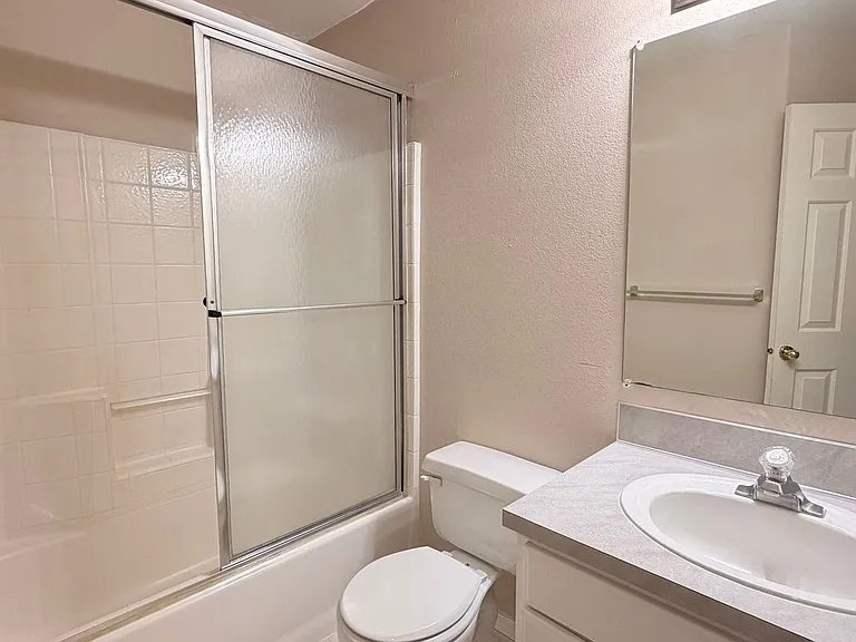 7349 Oneil Rd NE — Photo 23