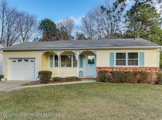 66 Castleton Dr, Toms River, NJ