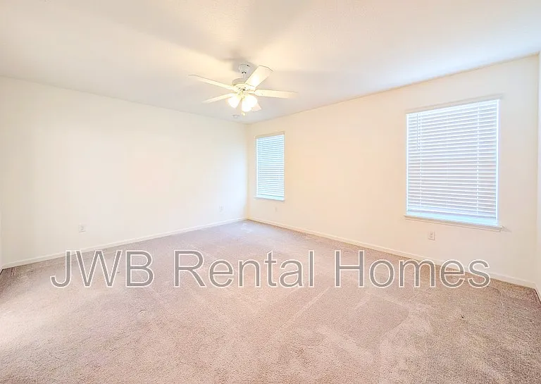 3174 Raven Trce — Photo 13