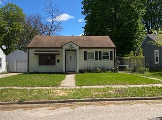 1528 Roselawn Ave, Lansing, MI 48915