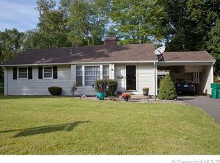 6 Picket Ln, Bloomfield, CT 06002