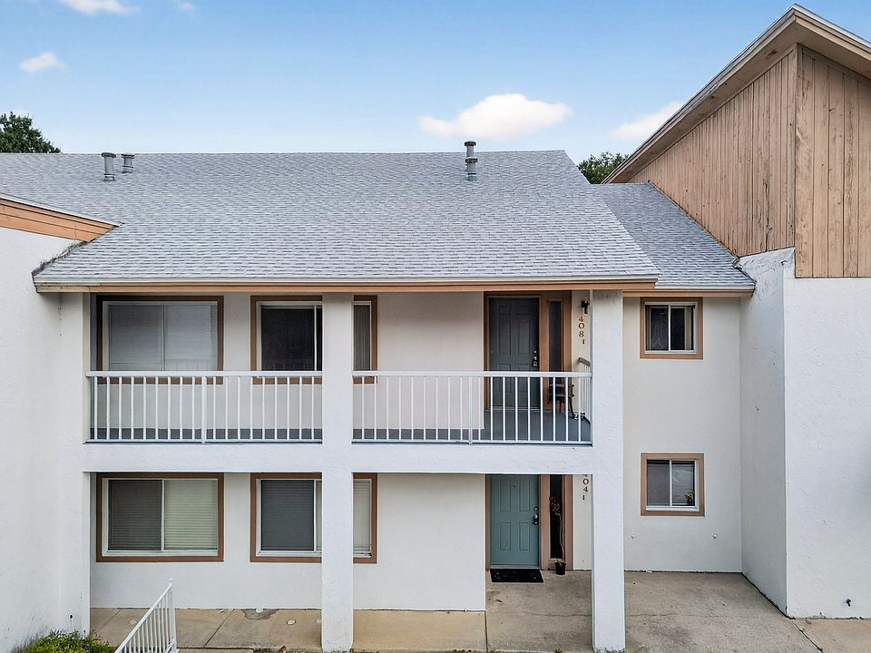 1st image of 408 Country Ln NE #408