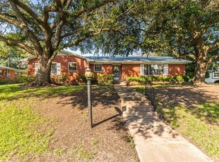 2230 Charboneau Dr, Waco, TX 76710