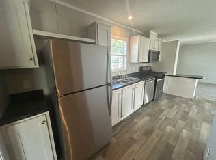 415 Nevada St, Belleville, MI 48111