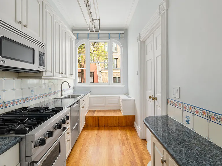 60 Hicks St — Photo 16