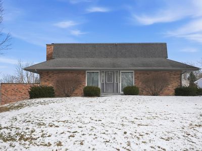 704 N Hillcrest Dr, South Whitley, IN, 46787