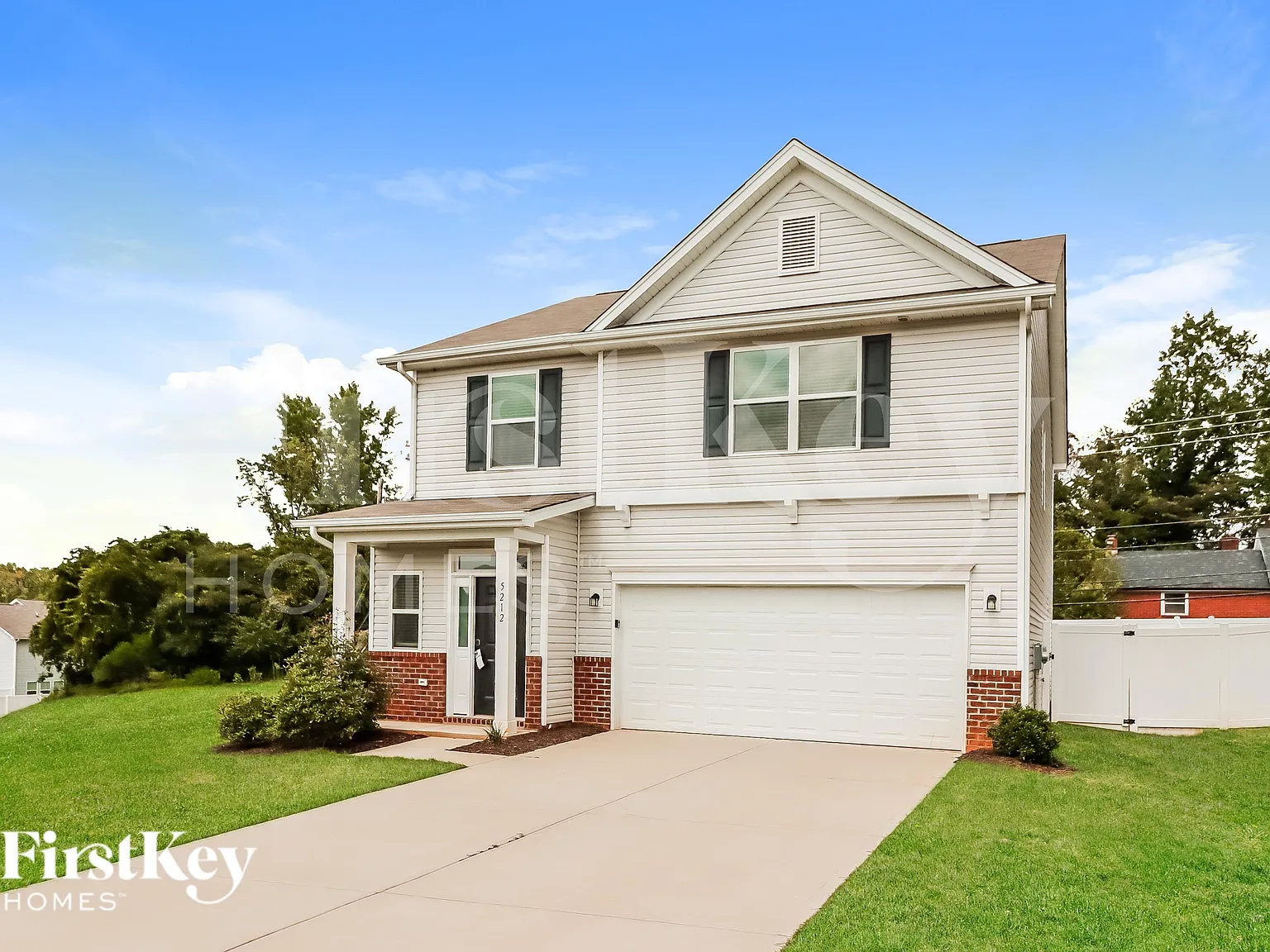 4 bed, 2.5 bath, 1841 sqft, $2,480 — Photo 2