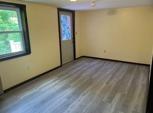 38 Maple St, Farmington, NH 03835