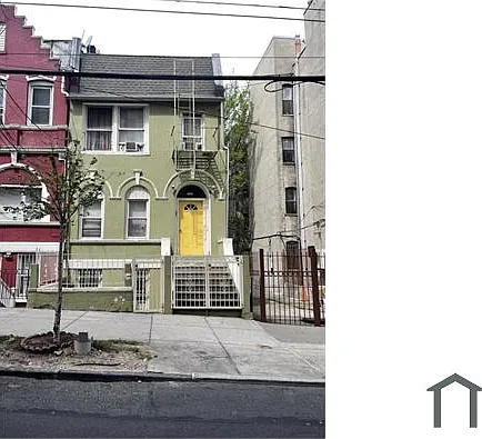 725 Eagle Ave