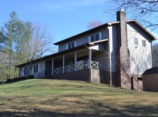 225 Eddie Bateman Dr, Franklin, NC 28734