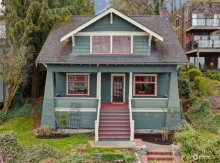 2543 Shoreland Dr S, Seattle, WA