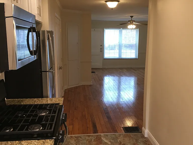1345 W 6th Ave #D — Photo 7