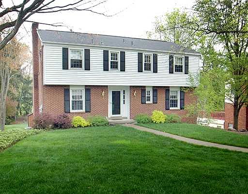 1st image of 212 Falconhurst Dr