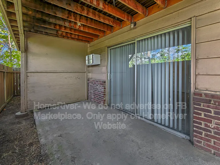 3211 S Regal St #5 — Photo 19