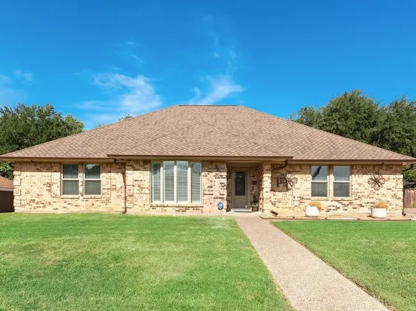 3713 Ridgewood Dr, Grand Prairie, TX 75052