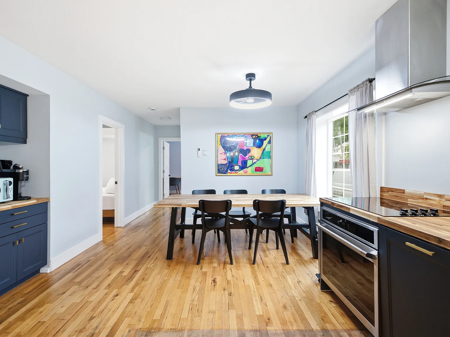 2 bed, 1100 sqft, $1,800 — Photo 1