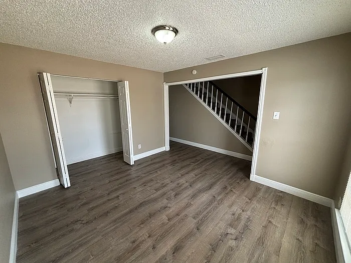 1318 E Pine Ave — Photo 14
