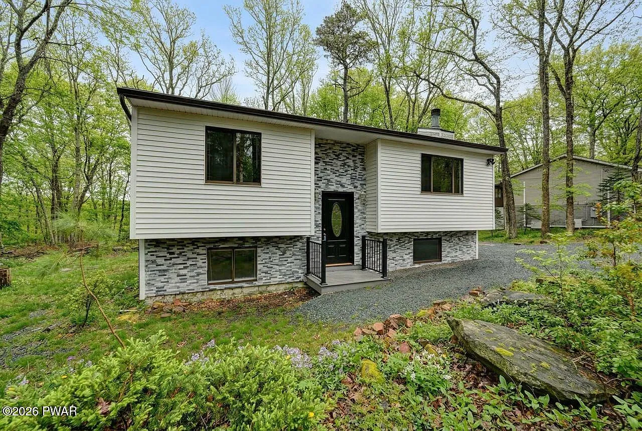 109 Rodeo Ln photo 1