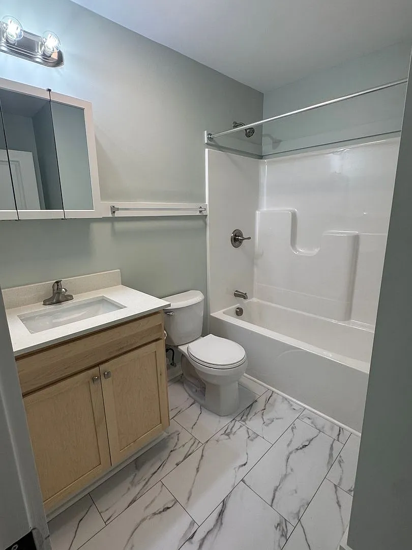 1/2 Month Free Rent Special Totally remodeled inside and out two bedroom house. Move In Ready. Do... — Photo 3