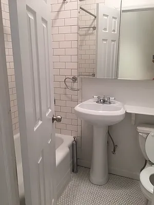 Rented by Oxford Property Group | media 18