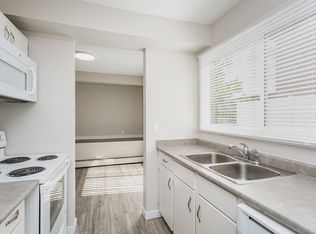 7715 159st, Edmonton, AB T5R 5X5